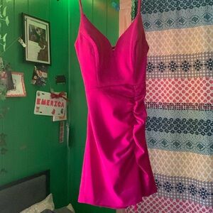 Size 3 kinda like a dark pink n purple fits good very cute